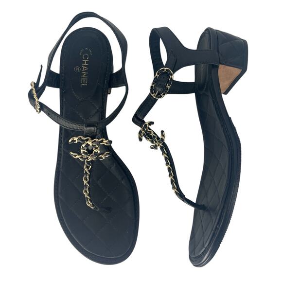 Chanel Lambskin Chain Interlocking CC Logo Thong Sandals in Black - Picture 6 of 16